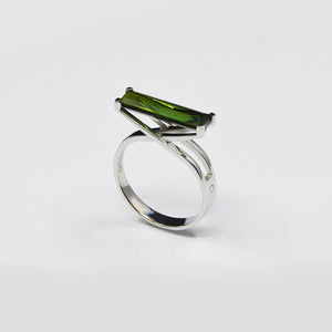 INVISIBLE RING, tourmaline in 18 K white gold